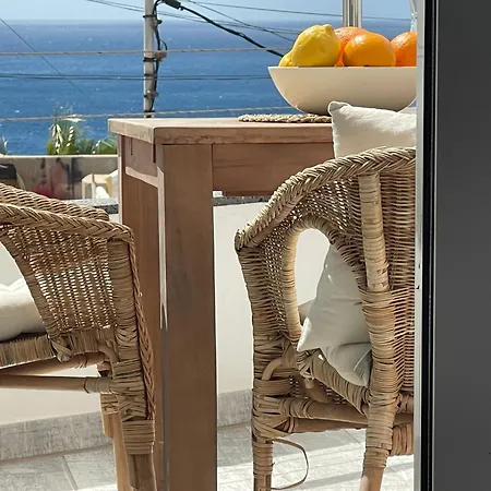 Semesterbostad Casa Anoranza - Bijou With Panoramic Views Las Playas